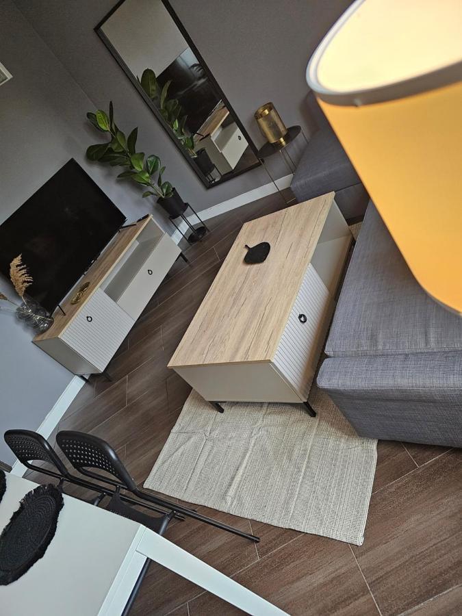Chelosiowy Apartament Targi Kielce Jaworznia Eksteriør bilde