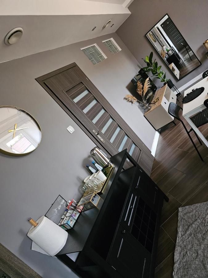 Chelosiowy Apartament Targi Kielce Jaworznia Eksteriør bilde